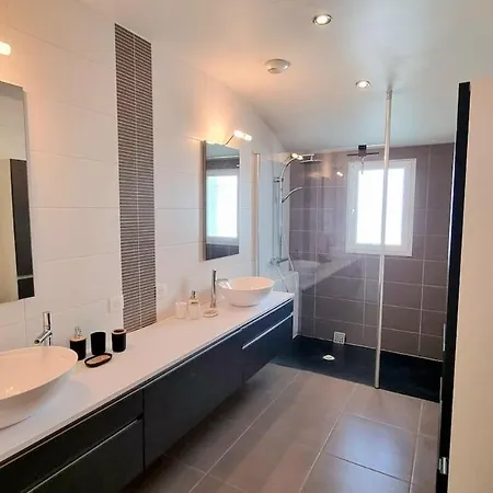 Villa Eole 8 People Pool Sea Golf *